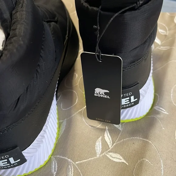 New Boots 🥾 - Picture 7 of 7